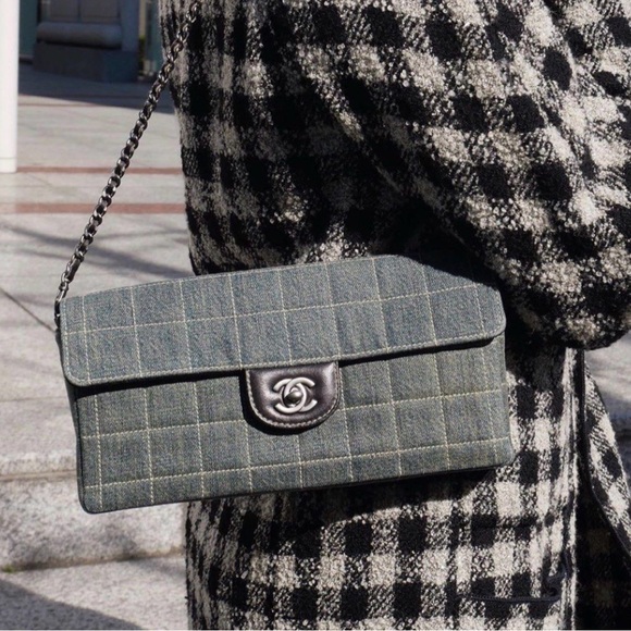 ✅SOLD✅Chanel Denim Shoulder Bag - Picture 17 of 17